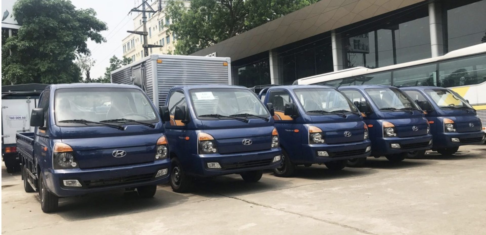Hình ảnh xe Hyundai Porter 150 có sẵn tại Ô Tô Miền Nam